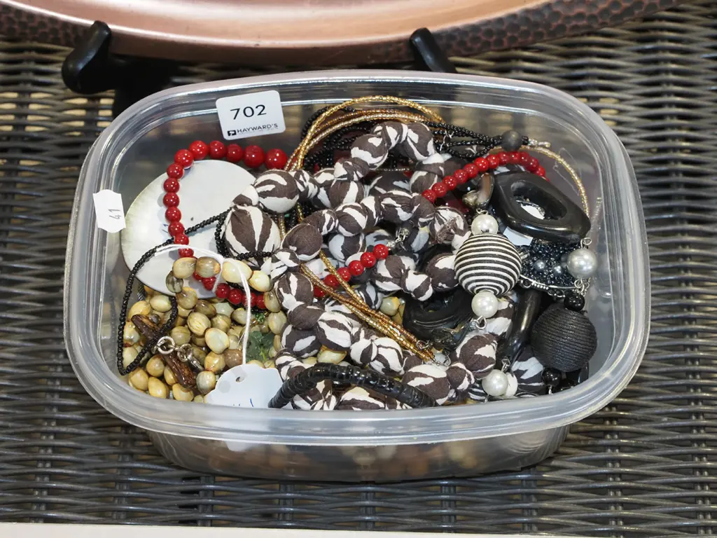 tub of costume jewellery Image 1++