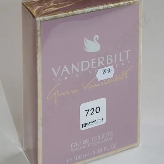 as new boxed Gloria Vanderbilt eau de toilette 100ml 