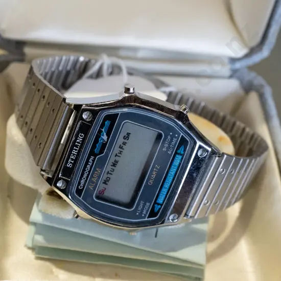 quartz digital watch