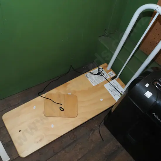 bed lever