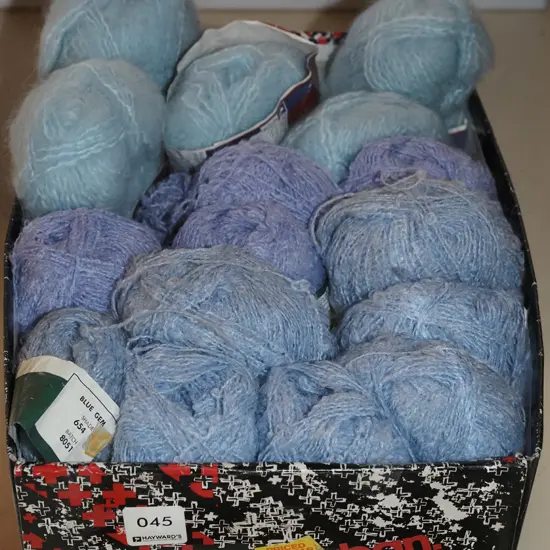 box; knitting yarns