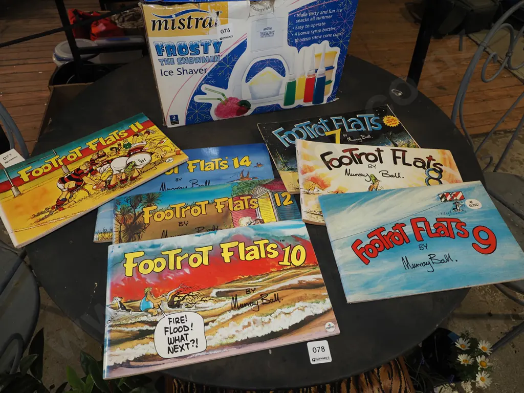 Footrot Flats books Image 1++