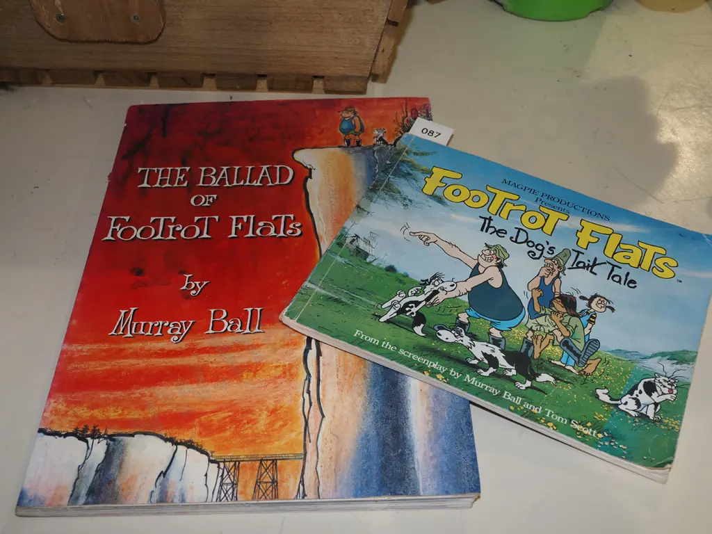 Footrot Flats books Image 1++