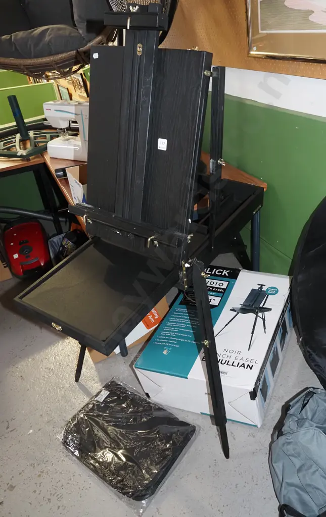 Blick French  studio easel Image 1++