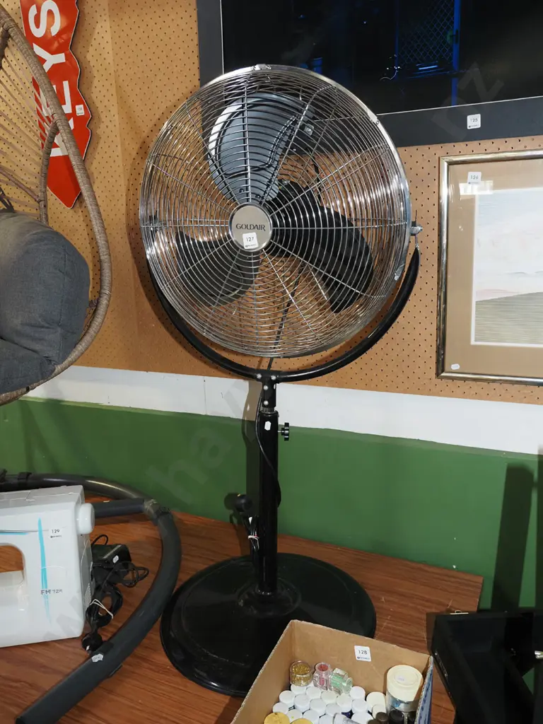 Goldaire pedestal fan Image 1++