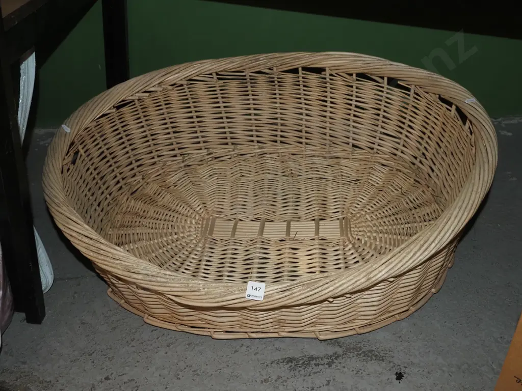 cane pet basket Diam770 Image 1++