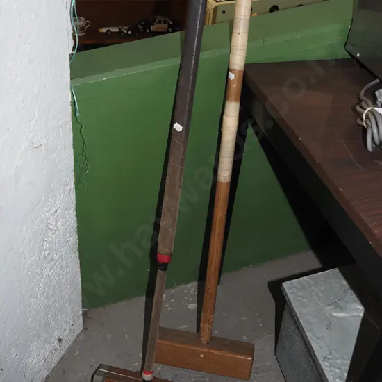2x croquet mallets