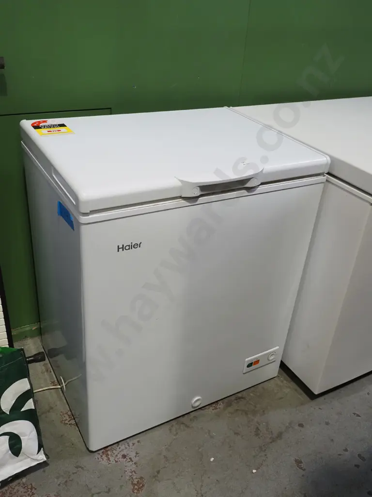 Haier chest freezer H840 W720 D570 Image 1++
