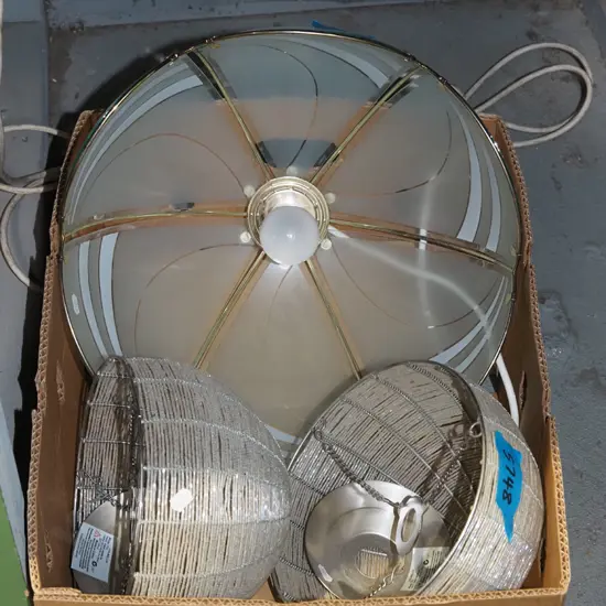 box; light fittings