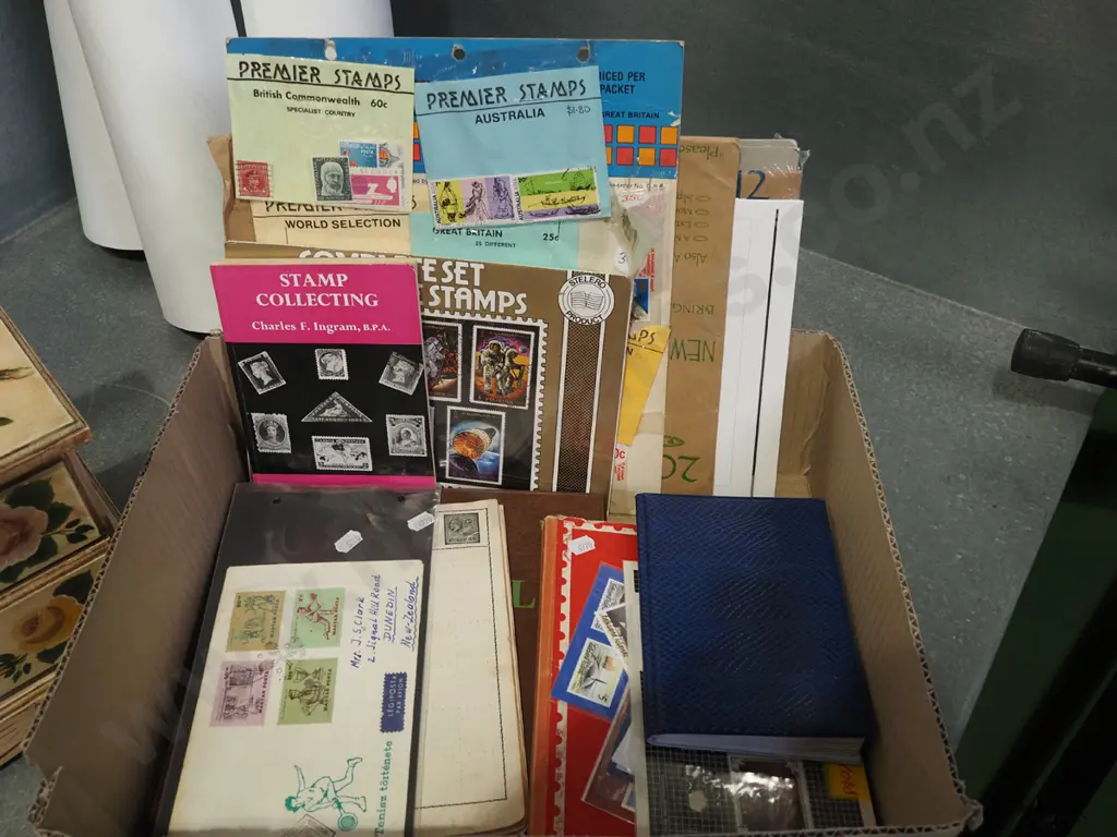 box; first day covers, stamps, stamp albums Image 1++