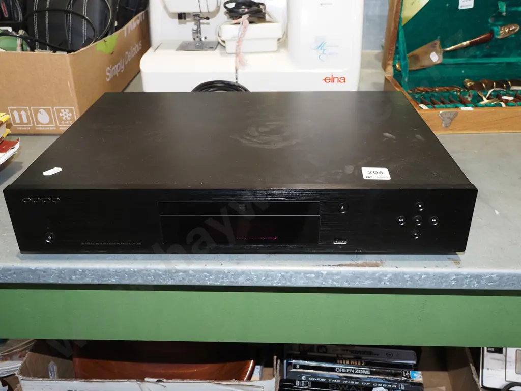 Oppo blu-ray DVD player - no remote Image 1++