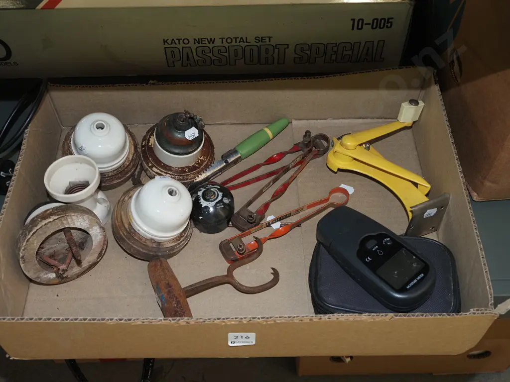 box; vintage light switch, moisture meter, can openers etc Image 1++