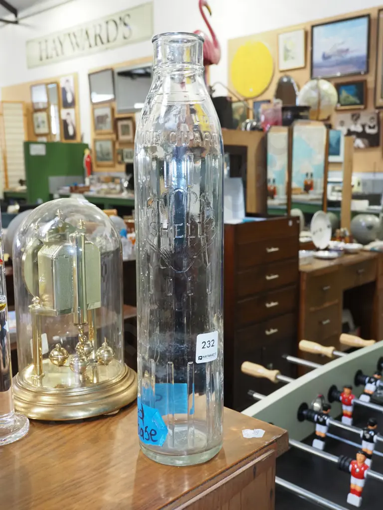 Shell quart bottle - crack to base Image 1++