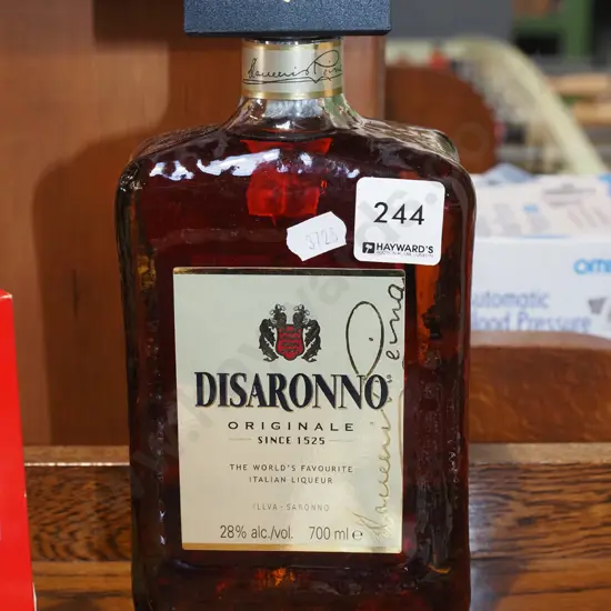 700ml Disaronno Italian liqueuer