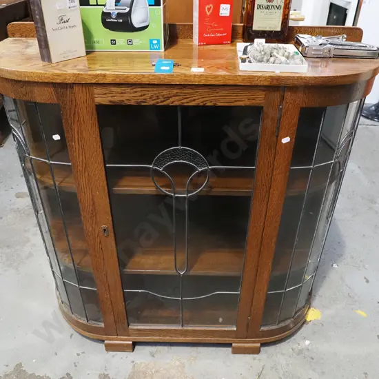 oak deco china cabinet - slight wear to varnish H970 W950 D340 - key in office