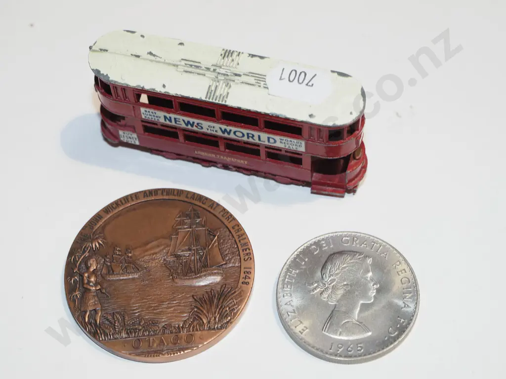 Lesney double decker bus, Otago Centennial and Churchill medallions Image 1++
