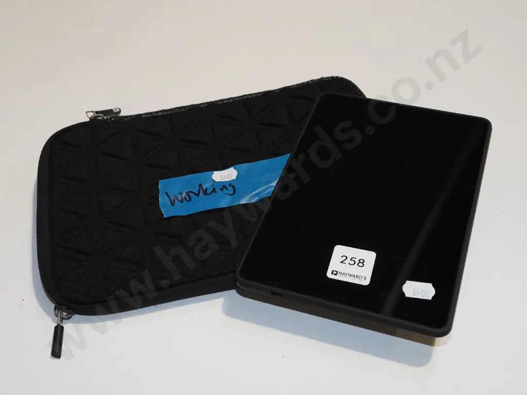 Amazon Kindle tablet - working Image 1++