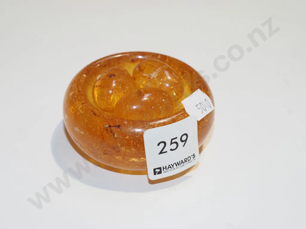 small kauri gum bowl with eggs Image 1++