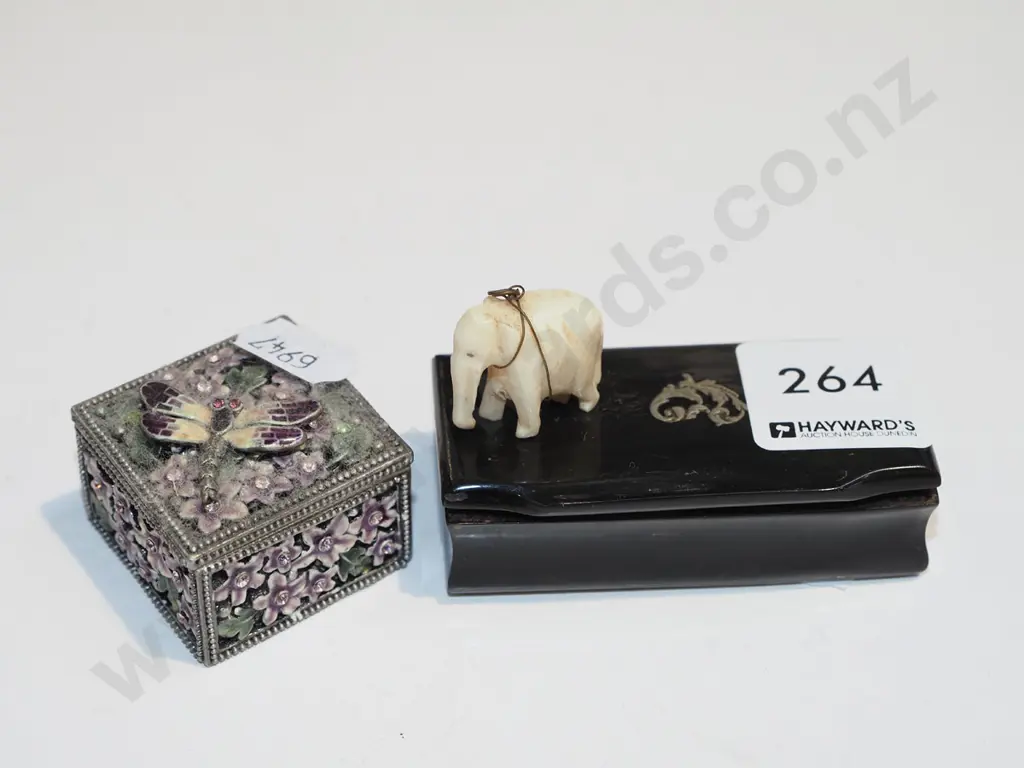 2x very small trinket boxes & small bone elephant Image 1++