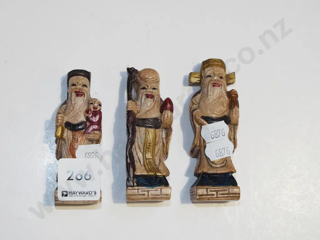 3x small stone Chinese figurines H90 Image 1++