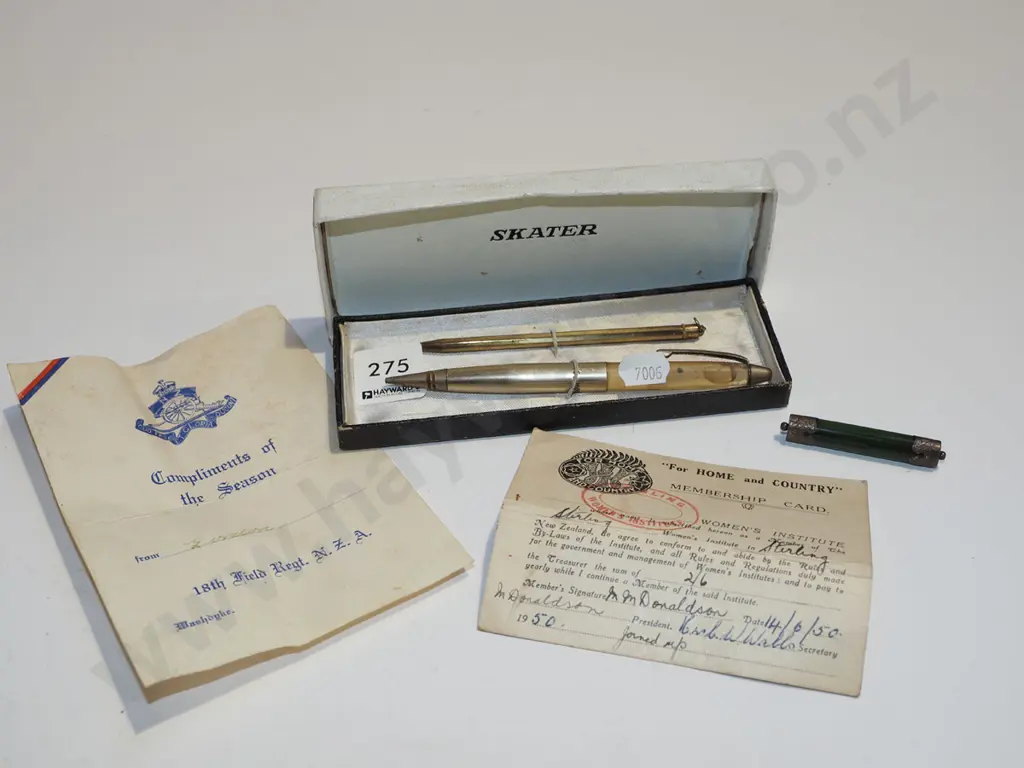 cased pen & pencil set & sterling silver greenstone brooch Image 1++