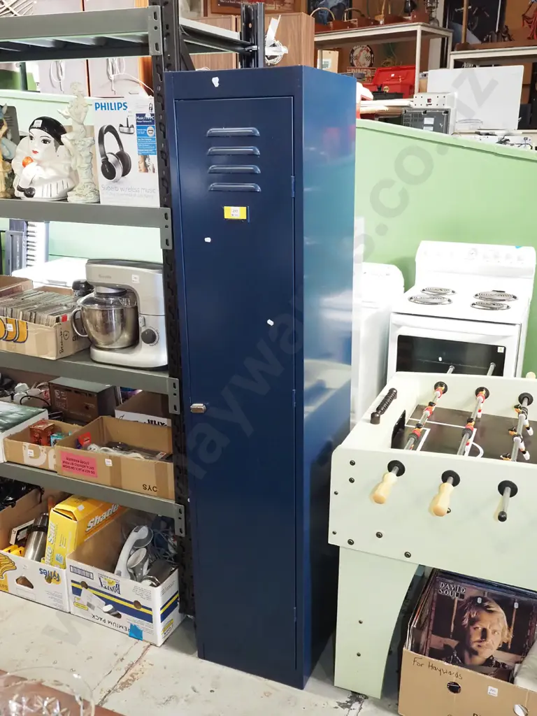 blue single door locker H1830 W380 D460 Image 1++