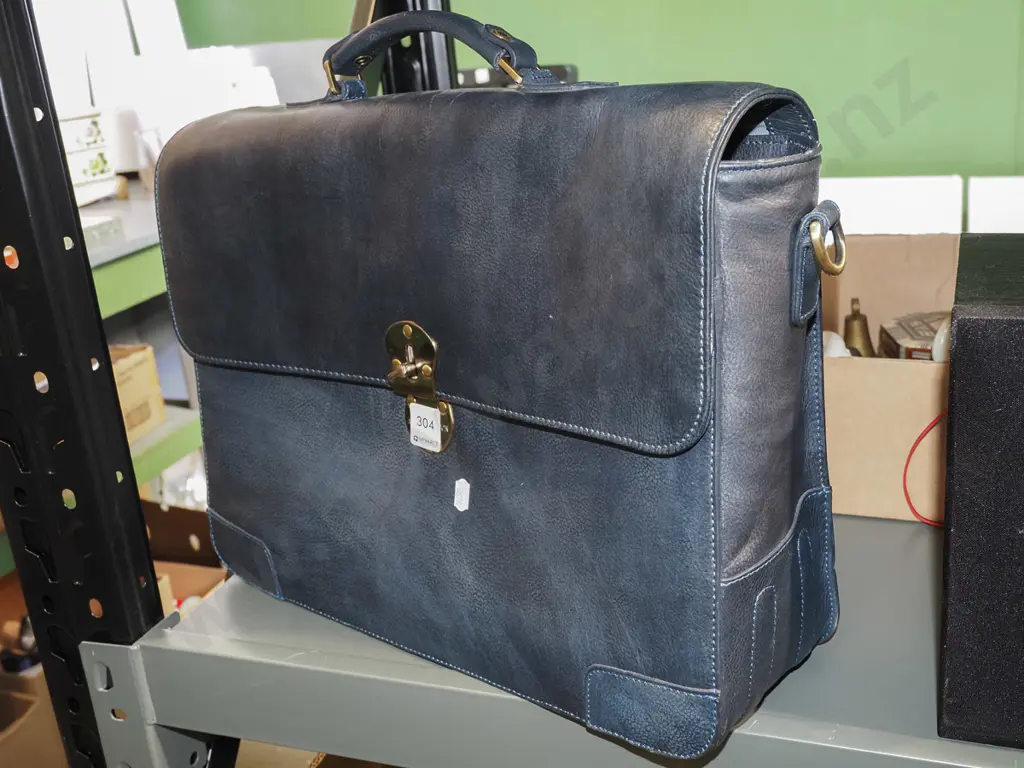 blue leather satchel Image 1++