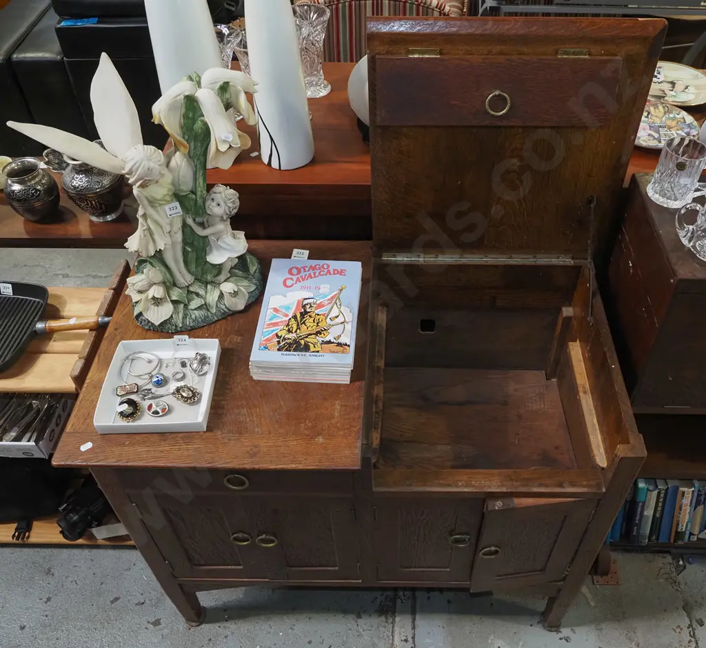 solid arts and crafts style gramophone cabinet - 2 drawesrs, 1 door, lift up top Image 1++