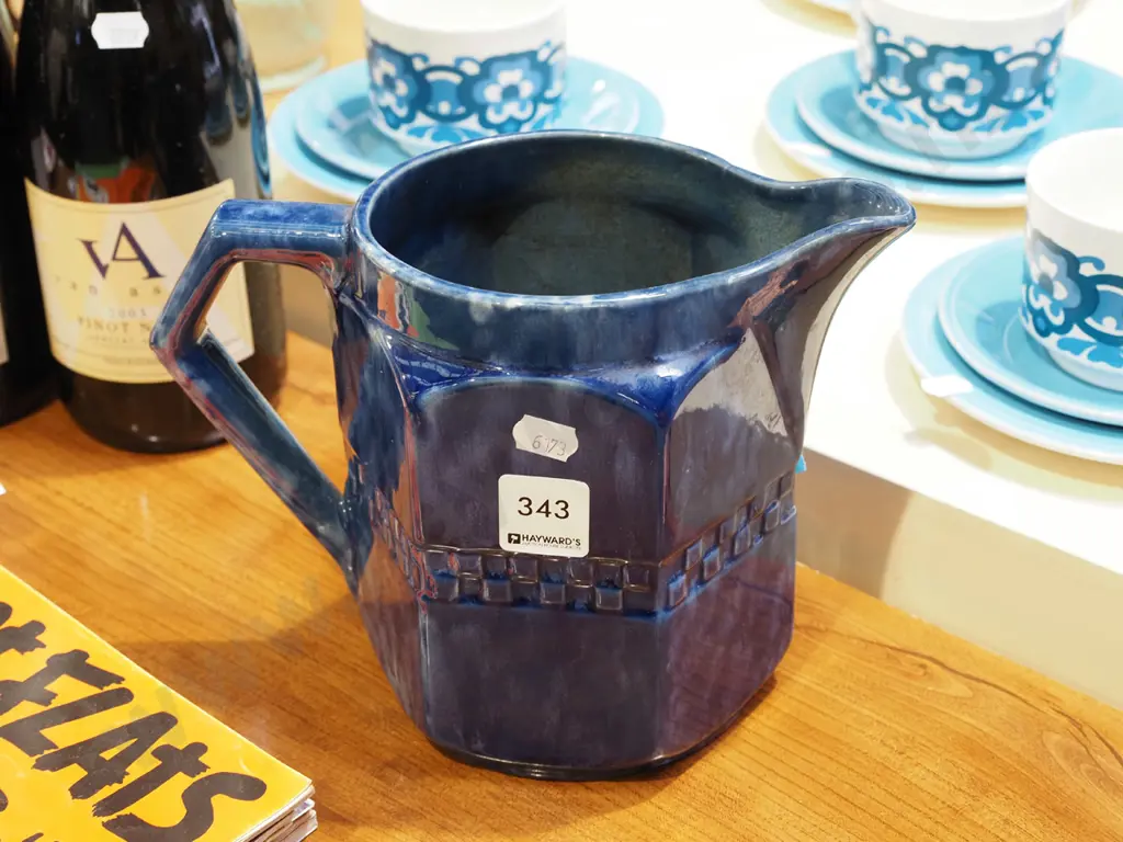 deco blue ceramic jug - has crack H170 Image 1++