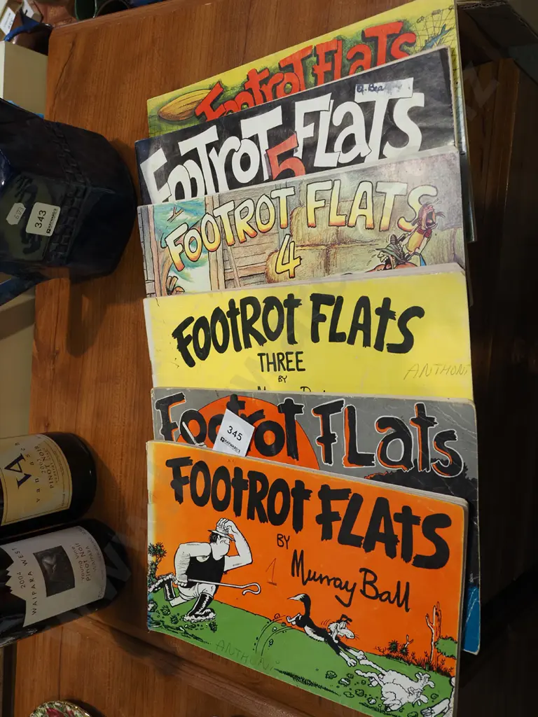 Footrot Flats books Image 1++