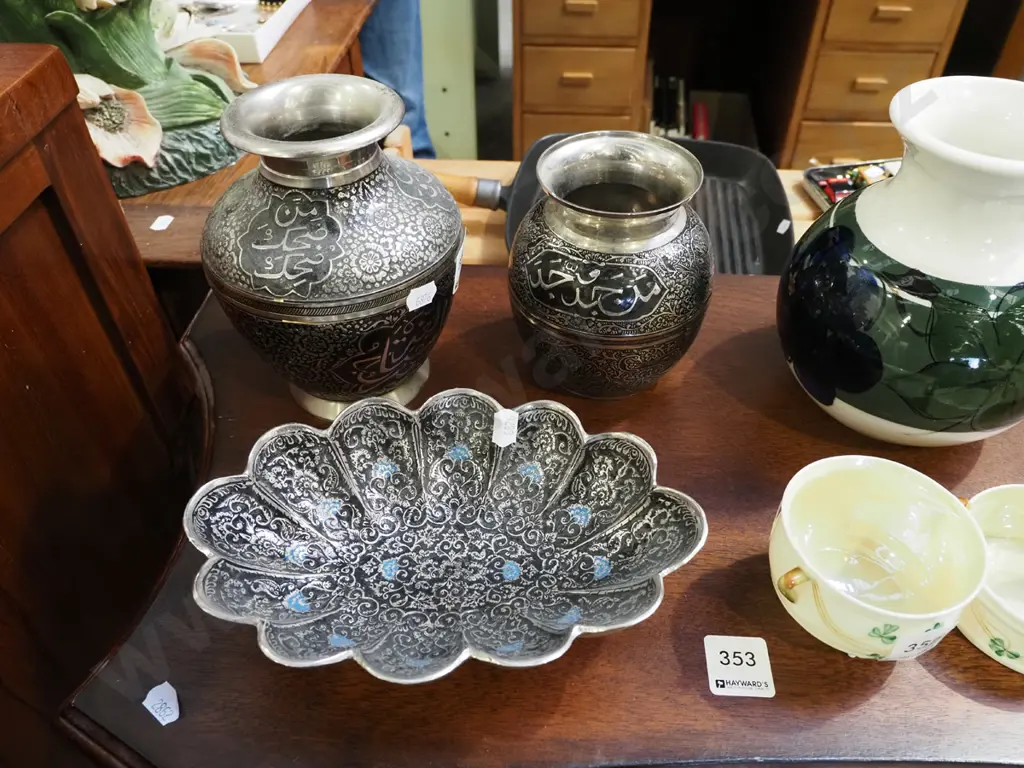 3x Arabic etched vases and bowls Tallest bowl H165 Image 1++