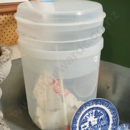 Coopers beer fermenter and accessories