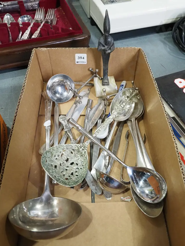 box; soup ladles, serving spoon, ornament etc Image 1++