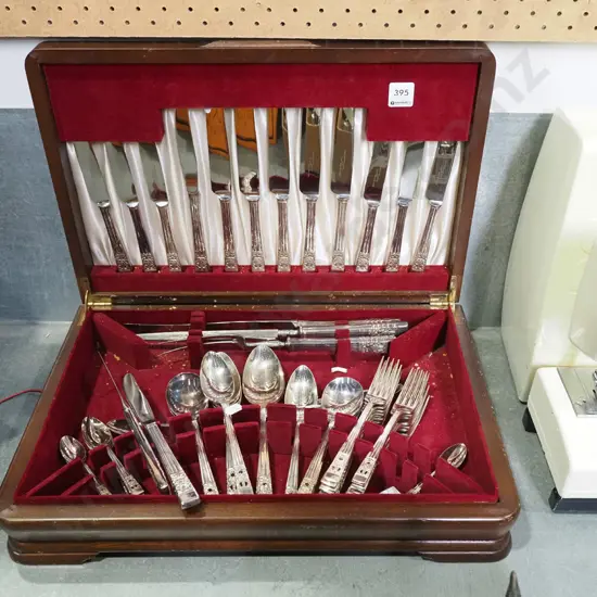 part oak canteen of Sheffield Community plated cutlery