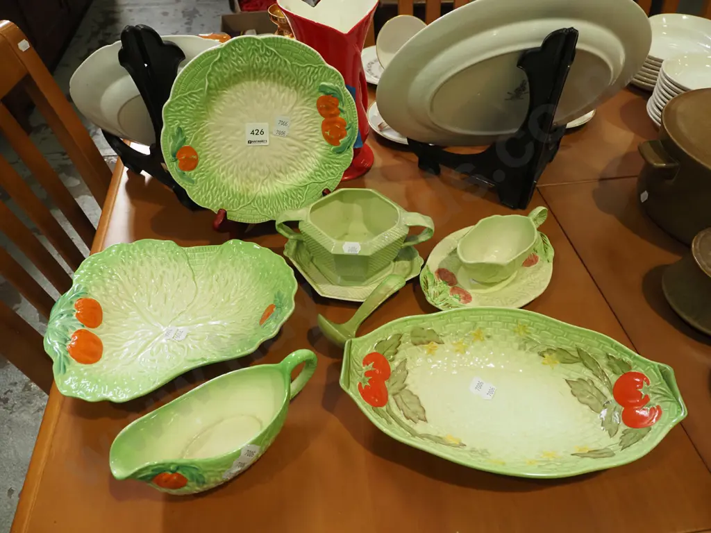 Midwinter Burslem leaf dishes, gravy boat etc Image 1++