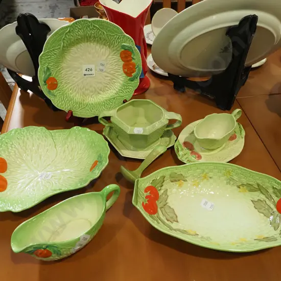 Midwinter Burslem leaf dishes, gravy boat etc