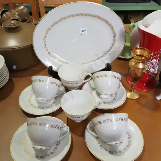 Royal Doulton Fairfax cups, saucers, ashet