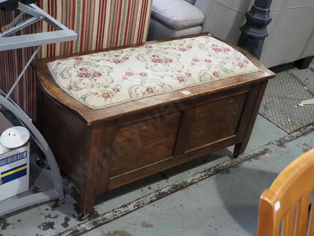 oak fabric upholstered blanket box Image 1++