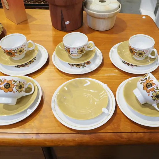 5x Ridgeway Harvest Gold trios, additional cup and saucer