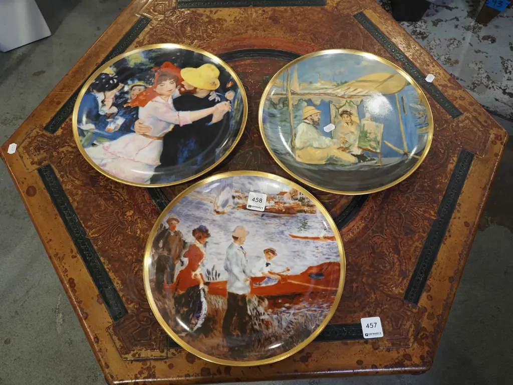 Renoir cabinet plates with plate hangers on backs Image 1++