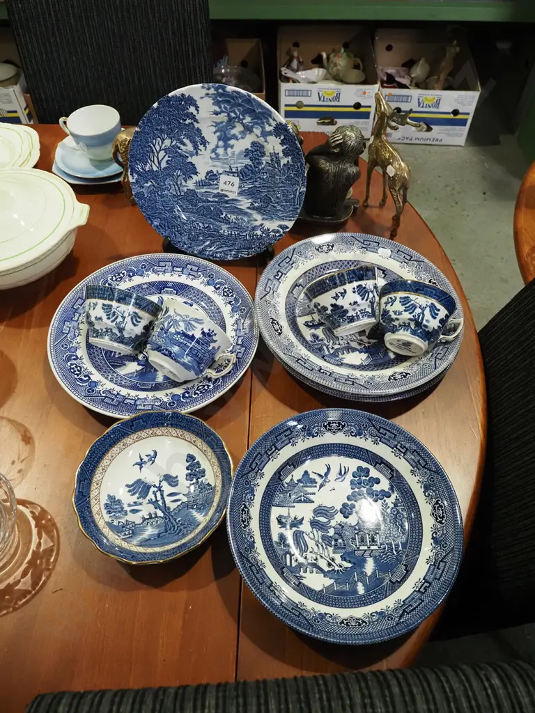 blue and white plates, bowls and cups Image 1++