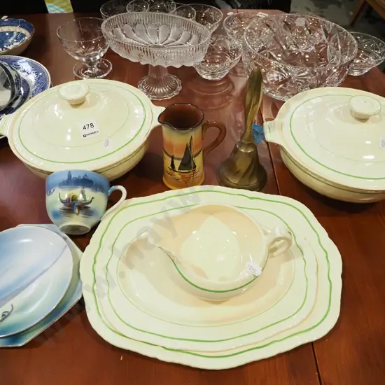 Meakin lidded veges, gravy boat, ashets, trio etc