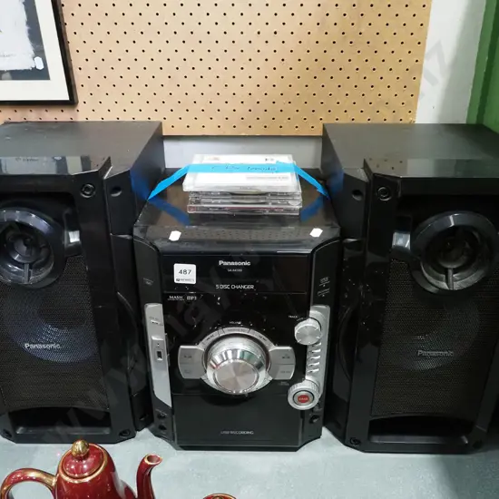 Panasonic SA/AK580 stereo with 4 CDs