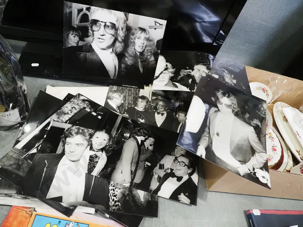 unframed celebrity photographs Image 1++