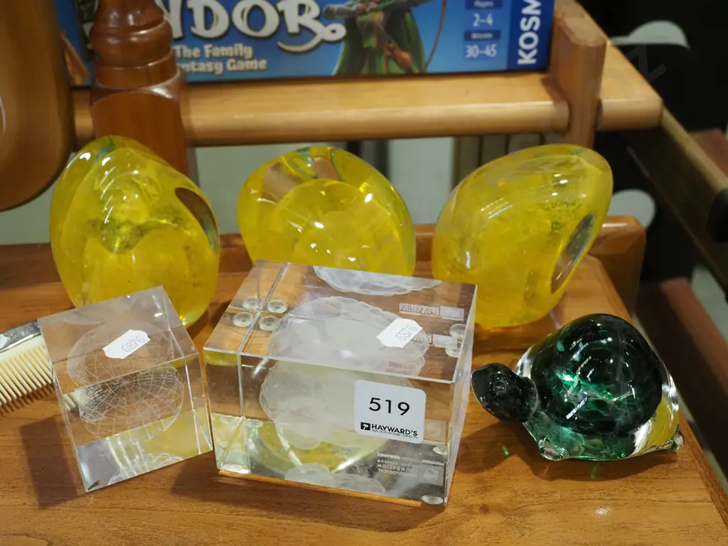 laser etched glass ornaments, art glass paper weights, glass turtle Image 1++