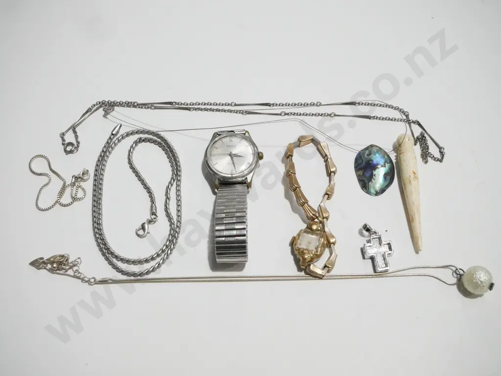 tray of costume jewellery; including sterling silver link bracelet etc Image 1++