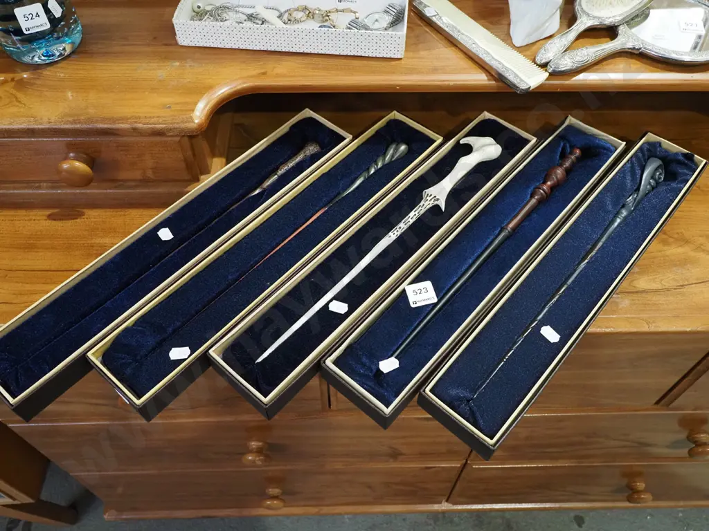 5x boxed wizard wands Image 1++