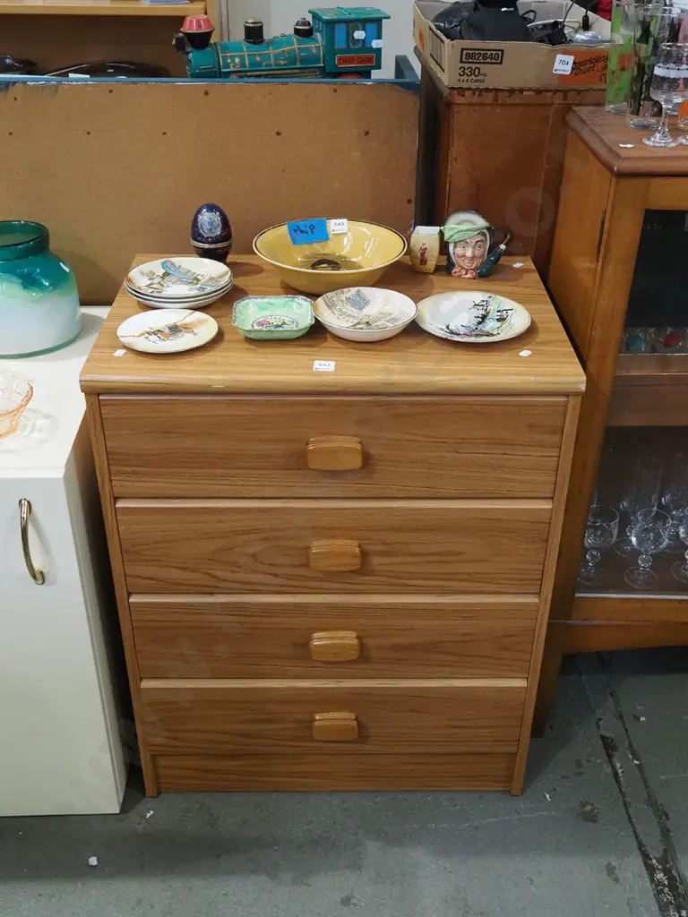 mdf veneer 4 drawer chest H770 W600 D400 Image 1++