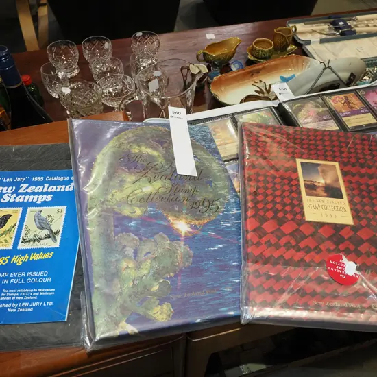 2x stamp albums