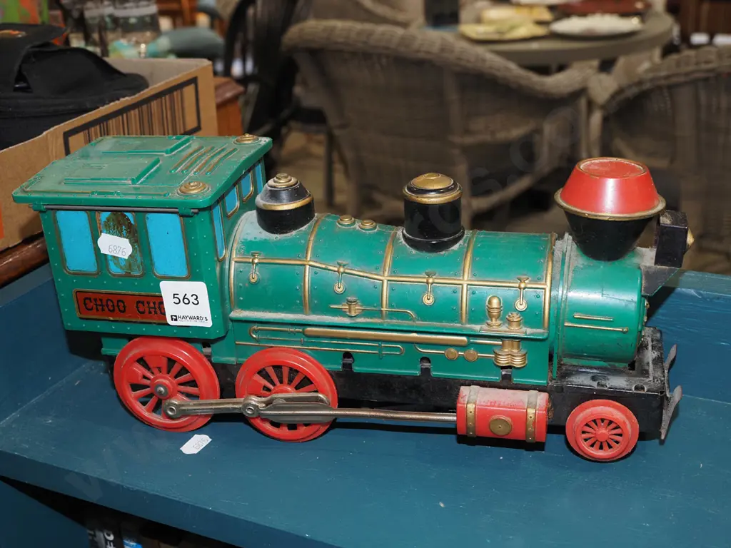 plastic toy battery powered train - as is no returns W330 Image 1++